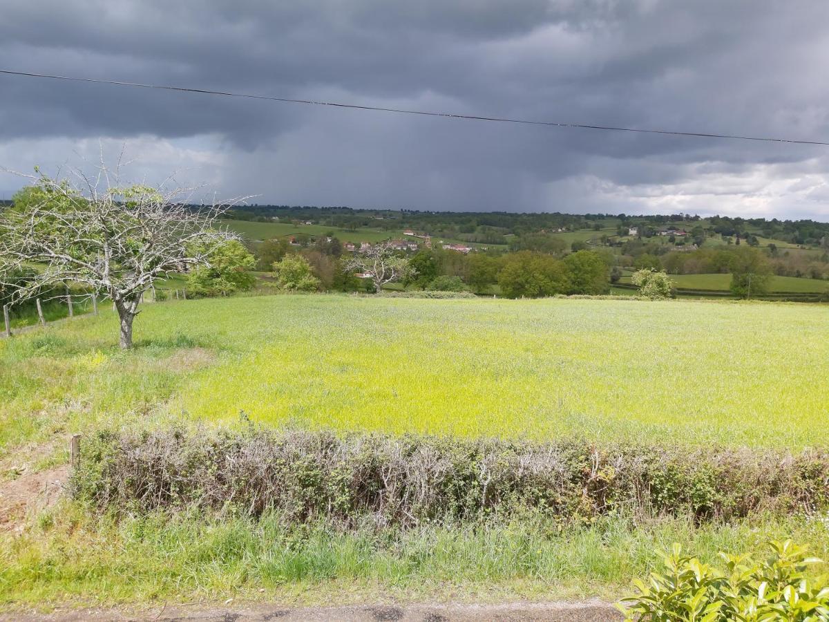Gite Du Jardin Du Bout Du Ciel Céron Esterno foto